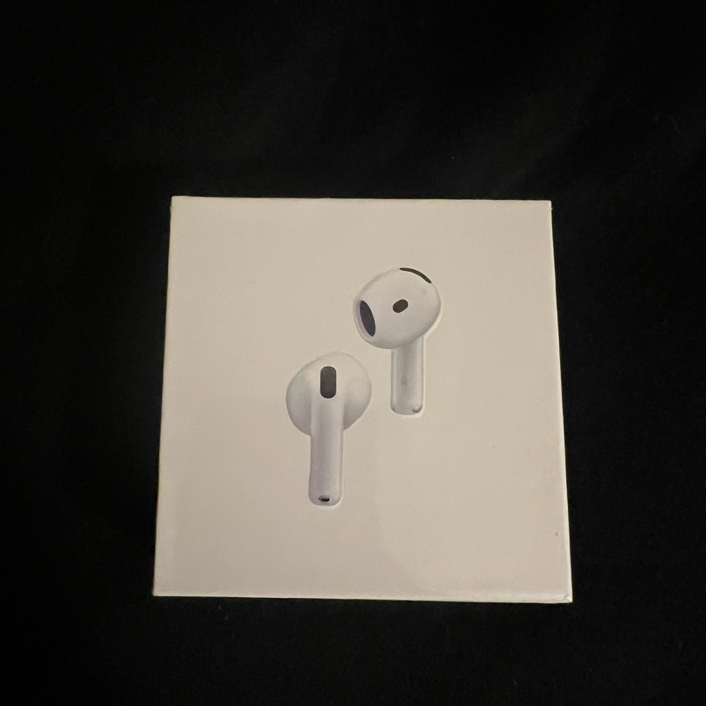White Wireless Earbuds